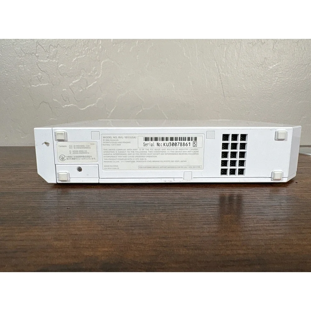 Nintendo Wii Console White RVL-101 USA Model with Cables Sensor Bar and Stand